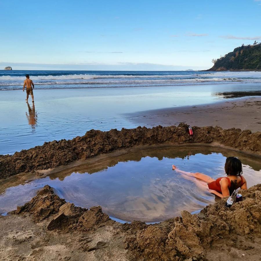 Готель Adventurer'S Chest - Pohutukawa Hotwater Beach Екстер'єр фото